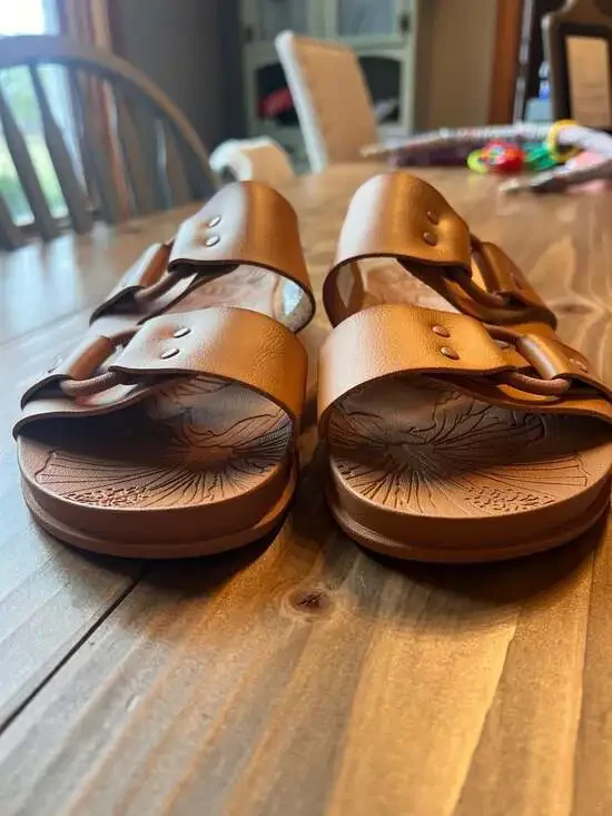 Reef Tan Double-Strap Buckle Slide Sandals - Picture 4 of 5